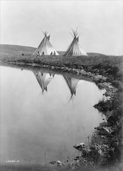 Tipis: Historical Photographies