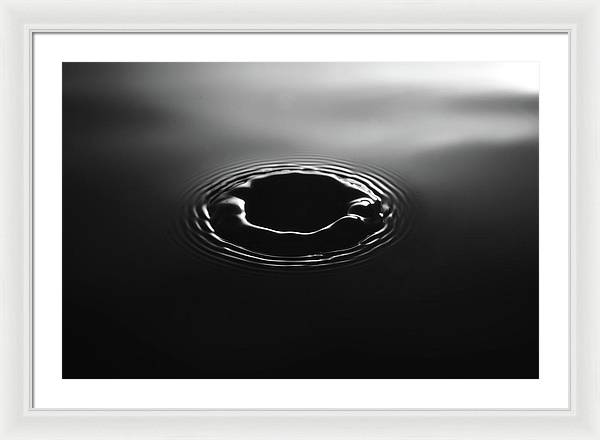 Water Drop / Art Photo - Framed Print