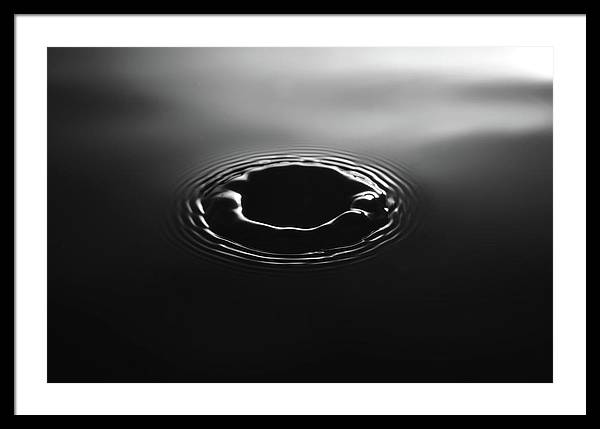 Water Drop / Art Photo - Framed Print