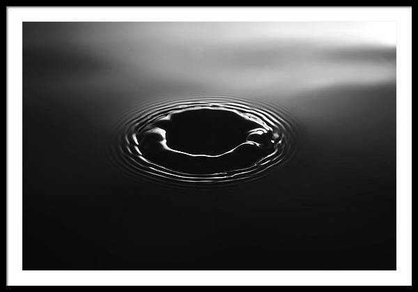 Water Drop / Art Photo - Framed Print