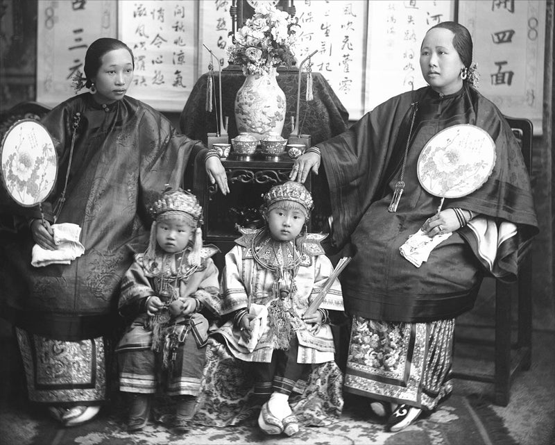 A High Class Chinese Family