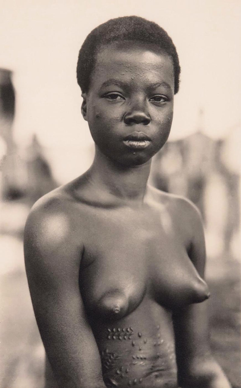 Une Femme Lusambo, Congo 