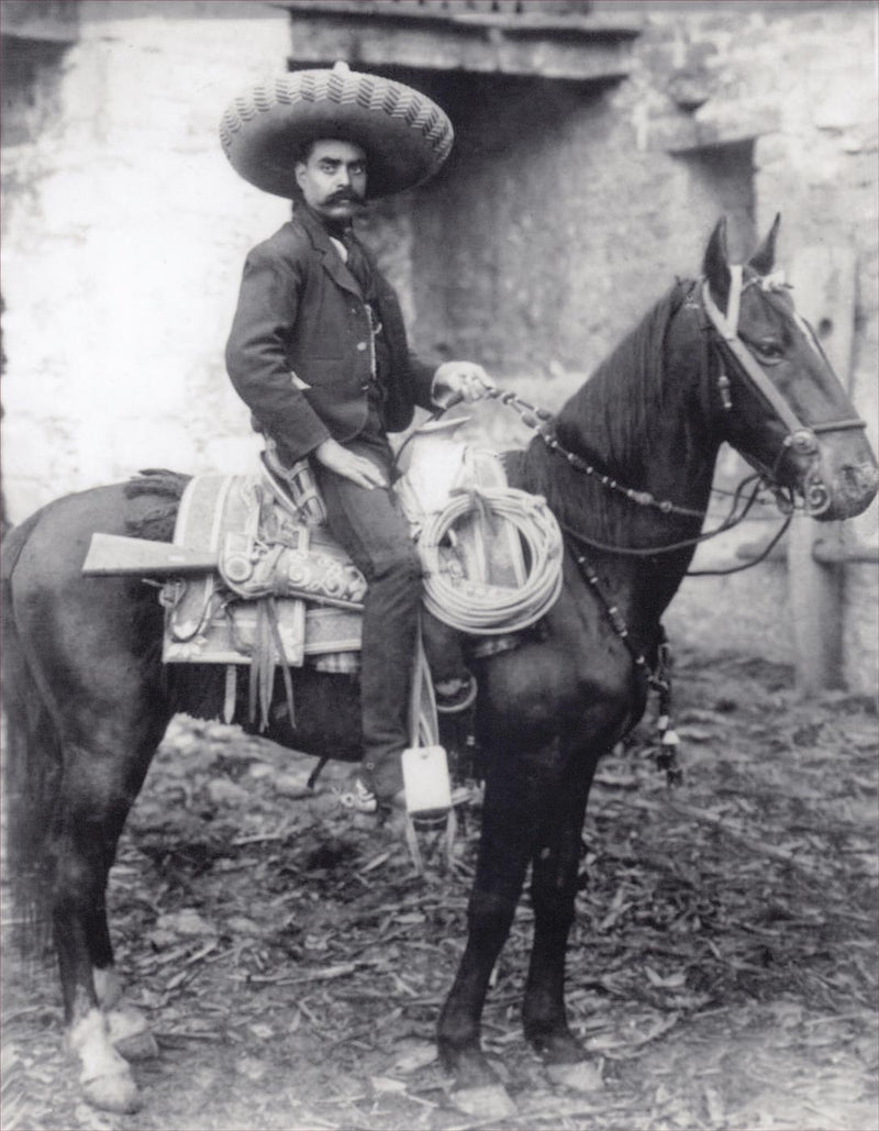 General Emiliano Zapata Salazar en su Caballo "As de Oros"