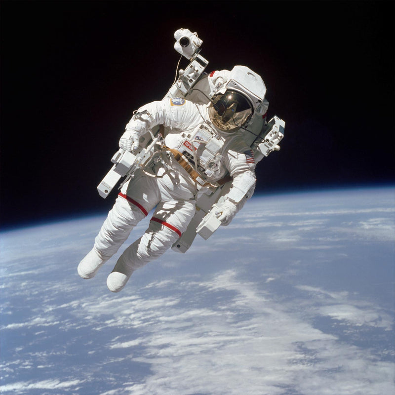 Astronaut Bruce McCandless, Space Shuttle Challenger