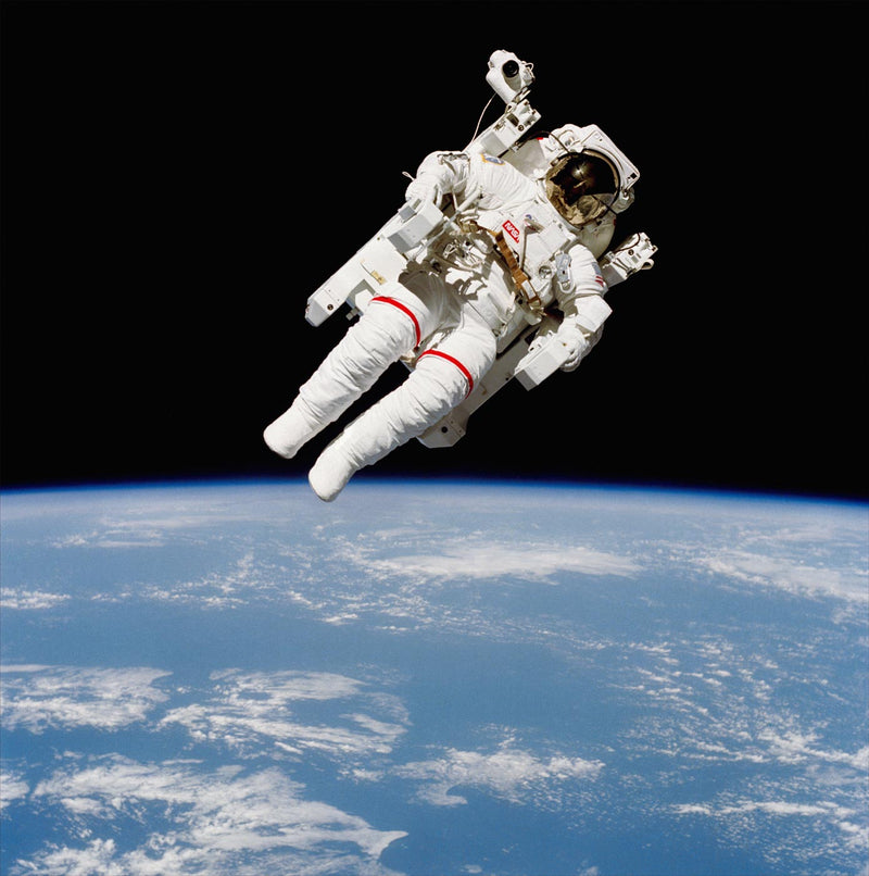 Astronaut Bruce McCandless, Space Shuttle Challenger