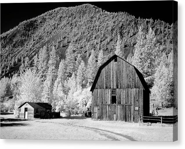 Barn in rural Montana, Infrared View / Art Photo - Canvas Print