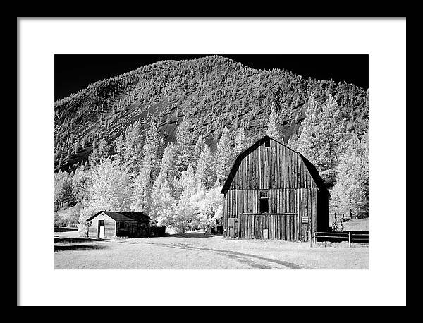 Barn in rural Montana, Infrared View / Art Photo - Framed Print