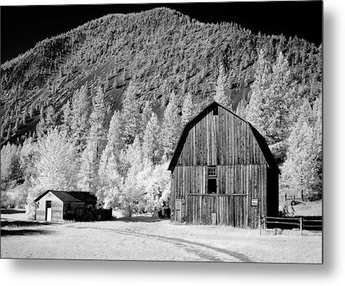 Barn in rural Montana, Infrared View / Art Photo - Metal Print