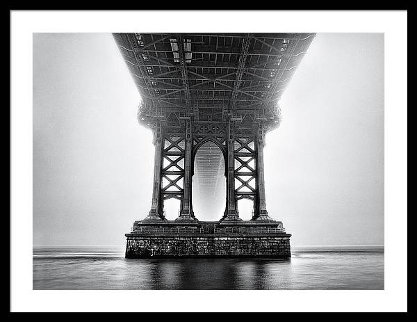 Brooklyn Bridge / Art Photo - Framed Print