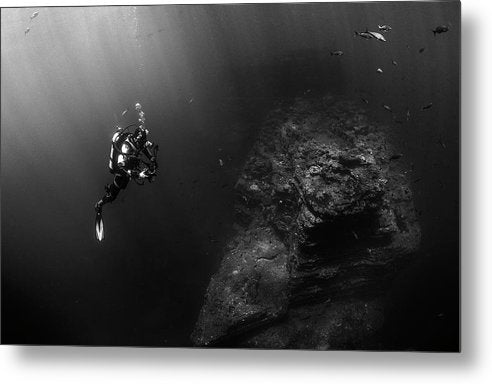 Deep Blue, in Black / Art Photo - Metal Print