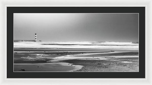 Effet Mer, Port la Nouvelle, la Plage / Art Photo - Framed Print