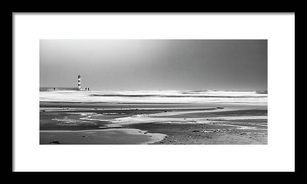 Effet Mer, Port la Nouvelle, la Plage / Art Photo - Framed Print