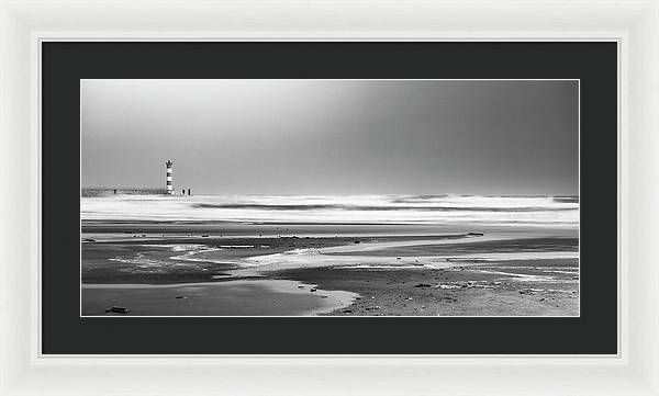 Effet Mer, Port la Nouvelle, la Plage / Art Photo - Framed Print