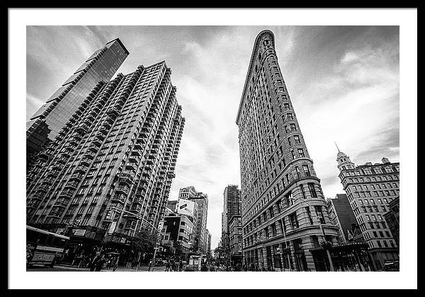 Flat Iron Building, New York / Art Photo - Framed Print