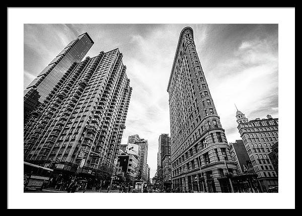 Flat Iron Building, New York / Art Photo - Framed Print