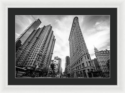 Flat Iron Building, New York / Art Photo - Framed Print