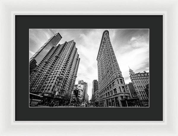 Flat Iron Building, New York / Art Photo - Framed Print