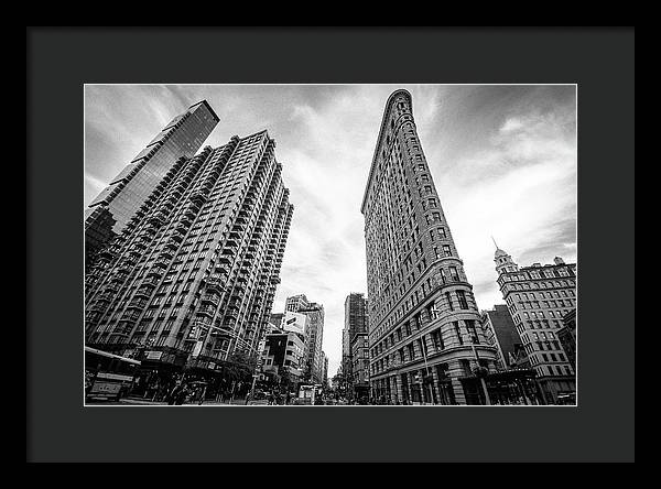 Flat Iron Building, New York / Art Photo - Framed Print