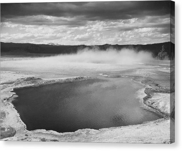 Fountain Geyser Pool, Yellowstone / Art Photo National Park, Wyoming - Canvas Print