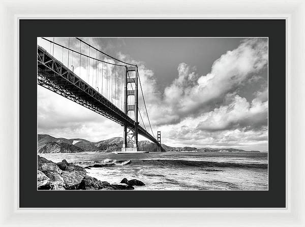 Golden Gate Bridge / Art Photo - Framed Print