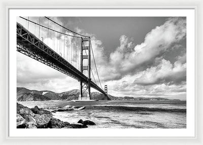 Golden Gate Bridge / Art Photo - Framed Print