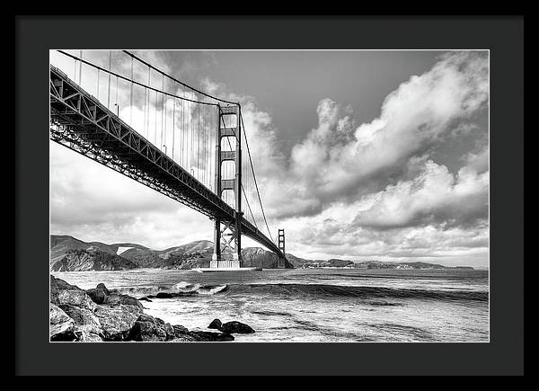 Golden Gate Bridge / Art Photo - Framed Print