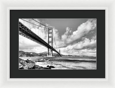 Golden Gate Bridge / Art Photo - Framed Print