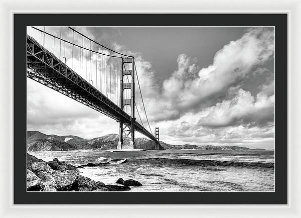 Golden Gate Bridge / Art Photo - Framed Print