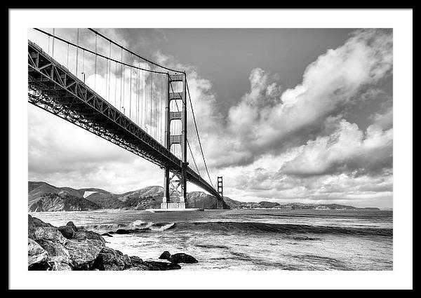 Golden Gate Bridge / Art Photo - Framed Print