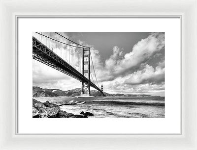 Golden Gate Bridge / Art Photo - Framed Print