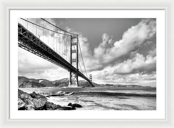 Golden Gate Bridge / Art Photo - Framed Print