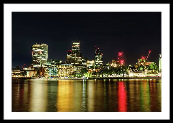 London Skyline / Art Photo - Framed Print