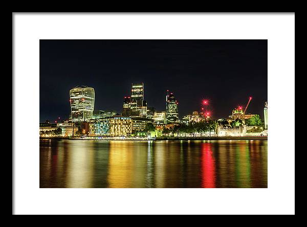 London Skyline / Art Photo - Framed Print