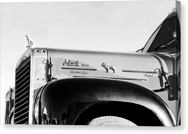 Mack Truck 