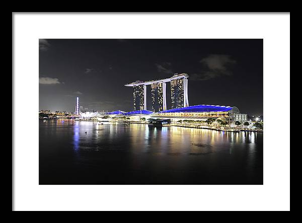 Marina Bay Sands, Singapore / Art Photo - Framed Print