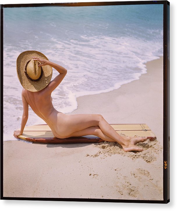 Nude on the Beach / Art Photo - Acrylic Print