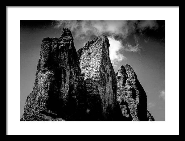 Rocky Peak / Art Photo - Framed Print