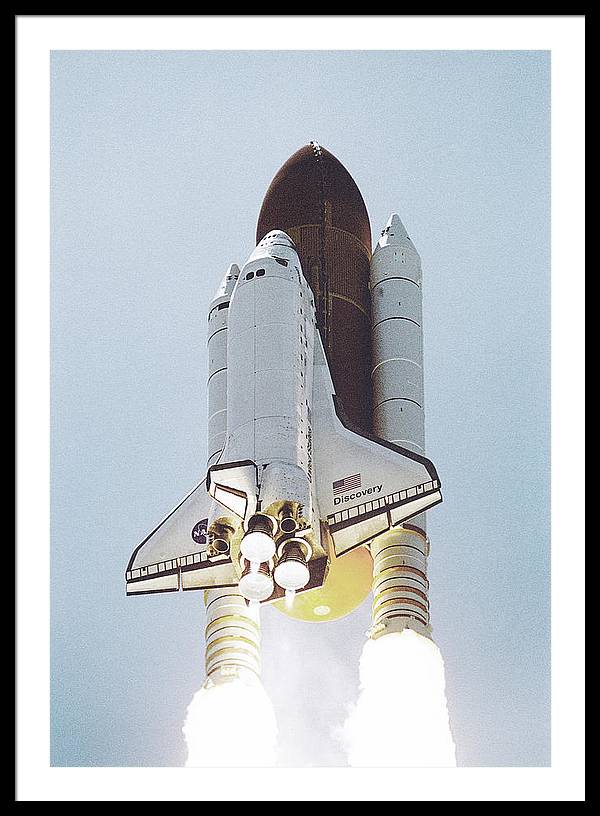 Space Shuttle Discovery, 2006 / Art Photo - Framed Print