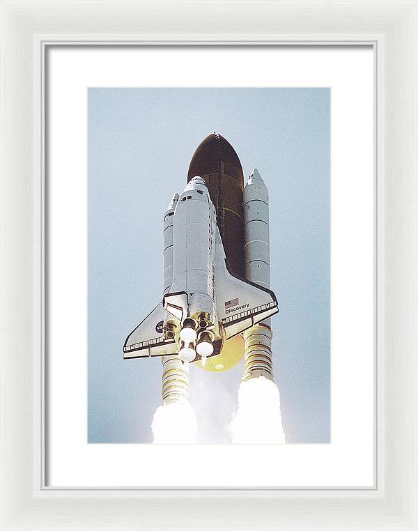 Space Shuttle Discovery, 2006 / Art Photo - Framed Print