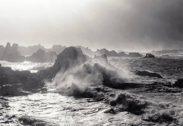 Storm Coming from the West, Black and White / Art Photo - Art Print