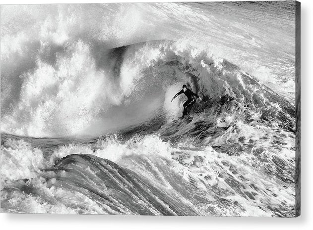 Surfer in Santa Cruz, Black and White / Art Photo - Acrylic Print