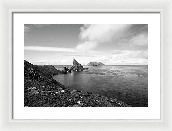 The Drangarnir sea stacks off the Faroe Islands. / Art Photo - Framed Print