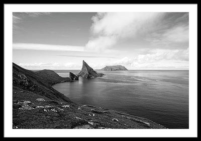 The Drangarnir sea stacks off the Faroe Islands. / Art Photo - Framed Print