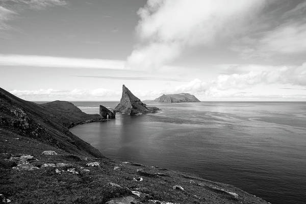 The Drangarnir sea stacks off the Faroe Islands. / Art Photo - Art Print