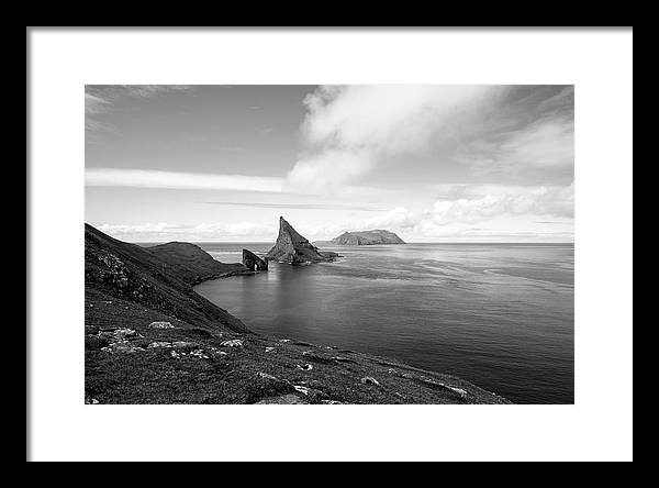 The Drangarnir sea stacks off the Faroe Islands. / Art Photo - Framed Print