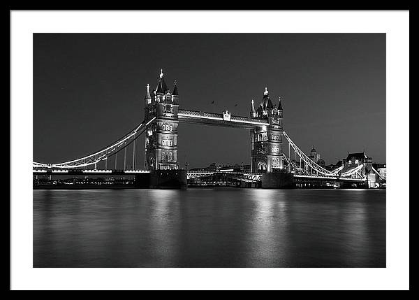 Tower Bridge, London / Art Photo - Framed Print