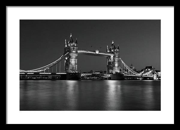 Tower Bridge, London / Art Photo - Framed Print