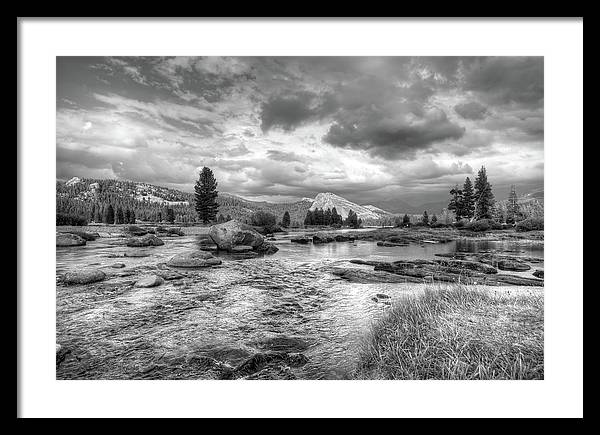 Tuolumne Rive, Yosemite National Park, California / Art Photo - Framed Print