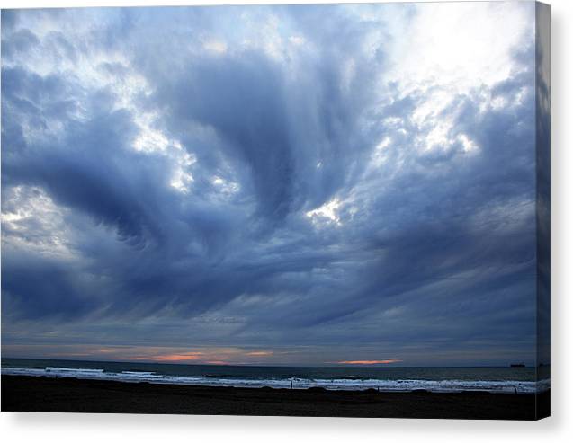 Turbulent Sky with some Mammatus Clouds / Art Photo - Canvas Print