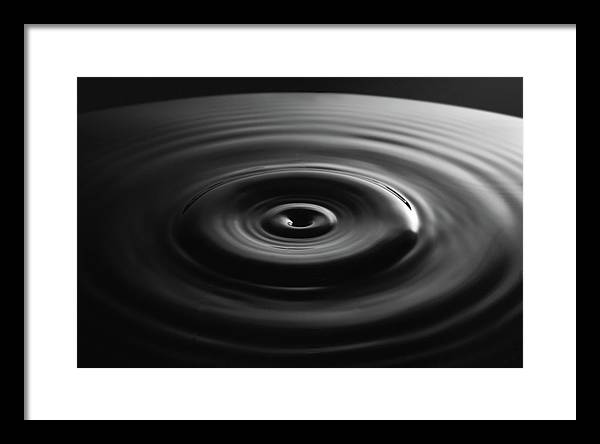 Water Drop / Art Photo - Framed Print